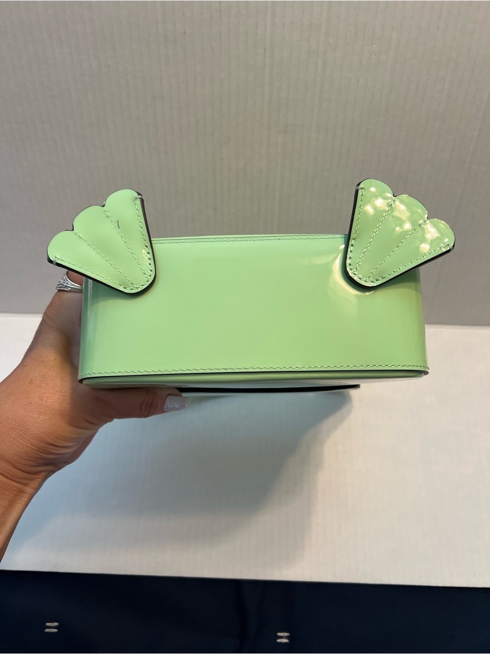 Kate Spade ‘Lily’ serene green patent leather 3d frog 🐸 hobo - Picture 5 of 9